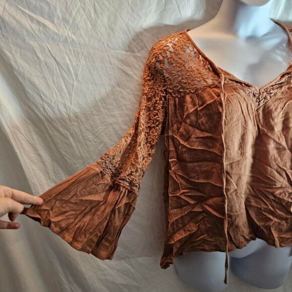 2000s tan brown lace bell sleeve blouse - Picture 2 of 7